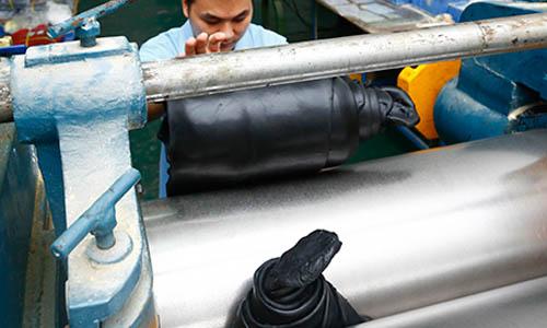 客制化橡膠塑膠制品制造商,廣州森拓橡塑制品有限公司:堅強的產(chǎn)品設計